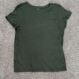 Universal Threads Forest Green T shirt